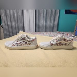 Vans Old Skool vintage floral shoe
